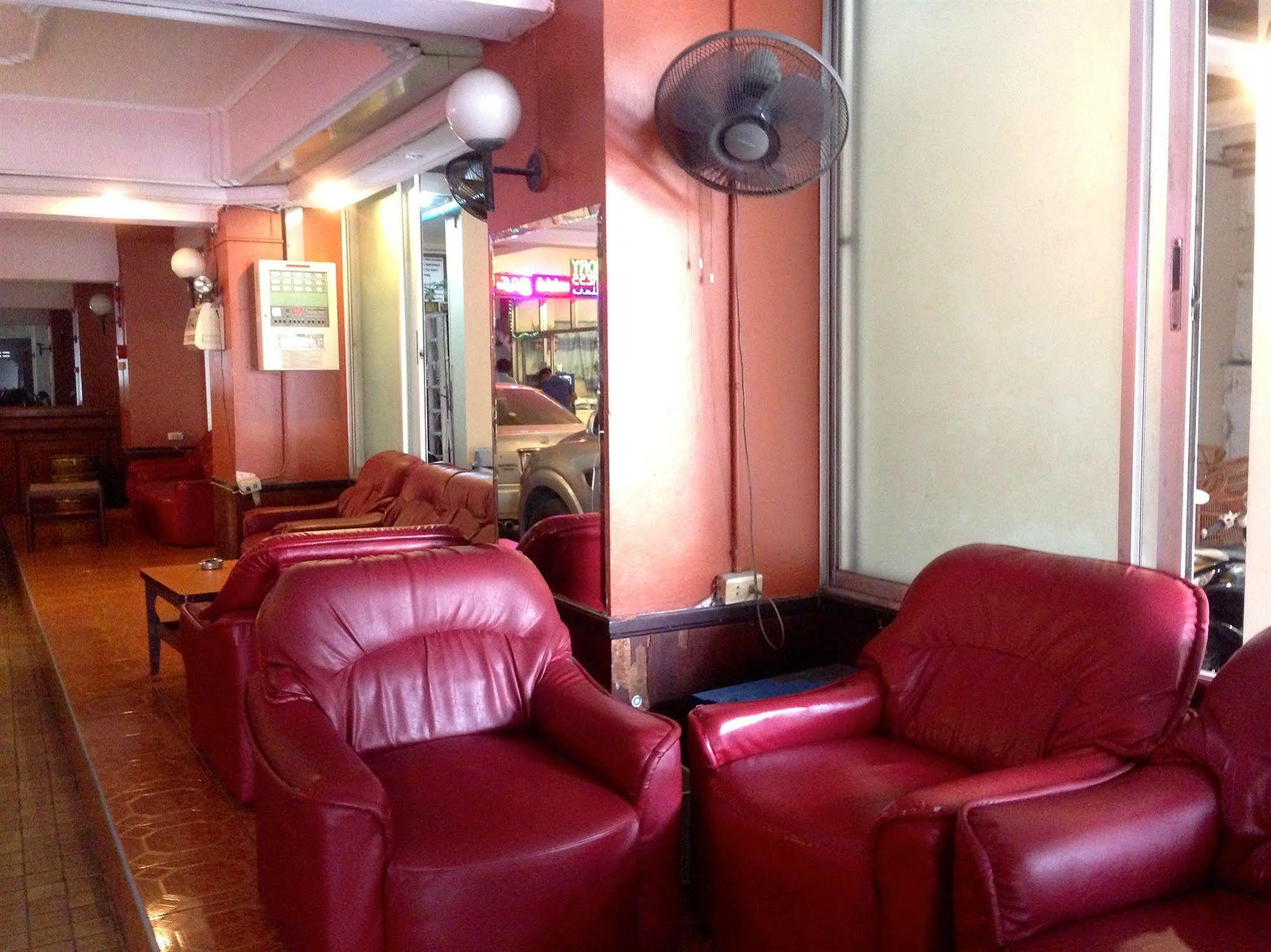Cherry Hotel Pattaya Extérieur photo