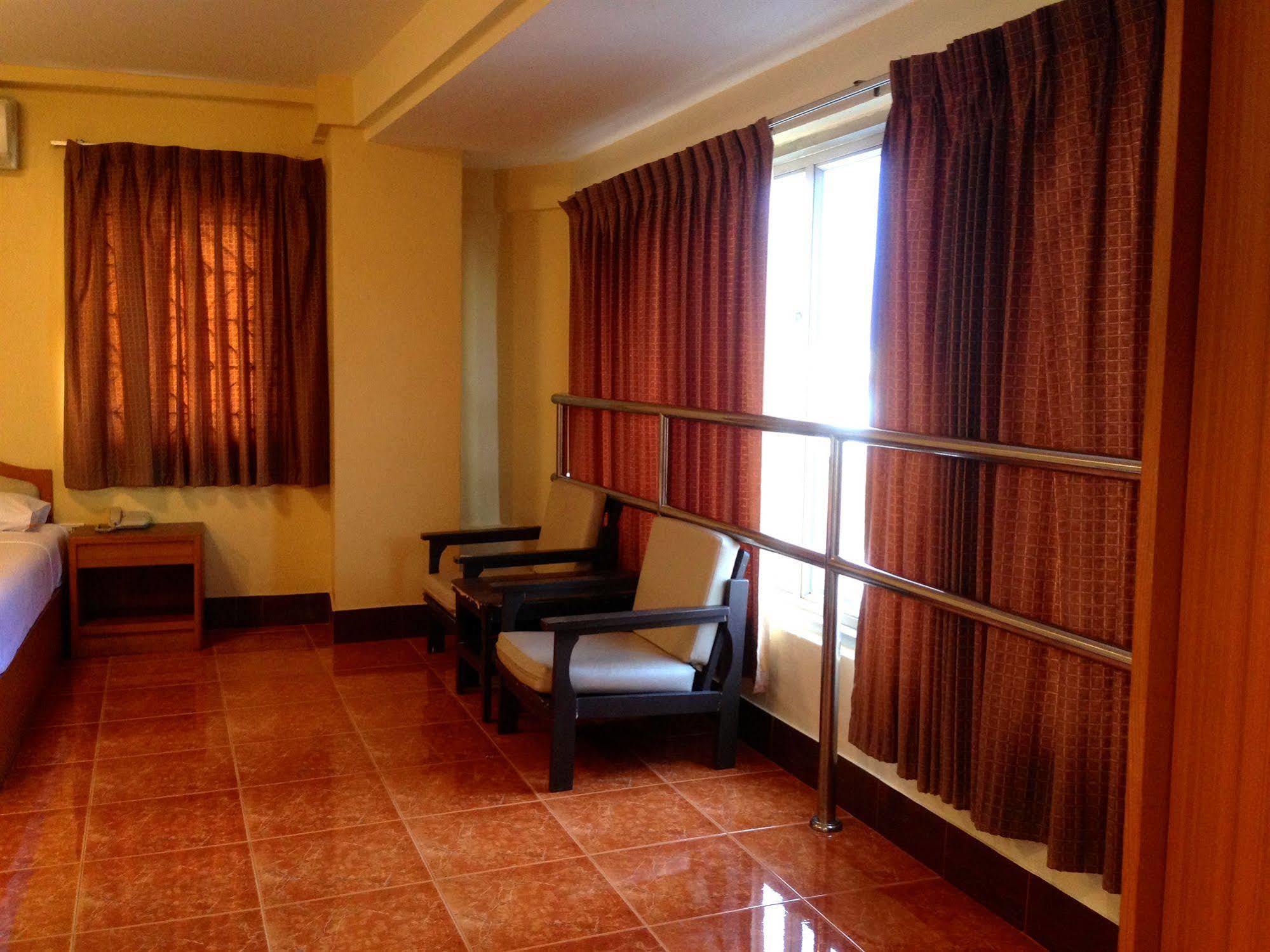 Cherry Hotel Pattaya Extérieur photo